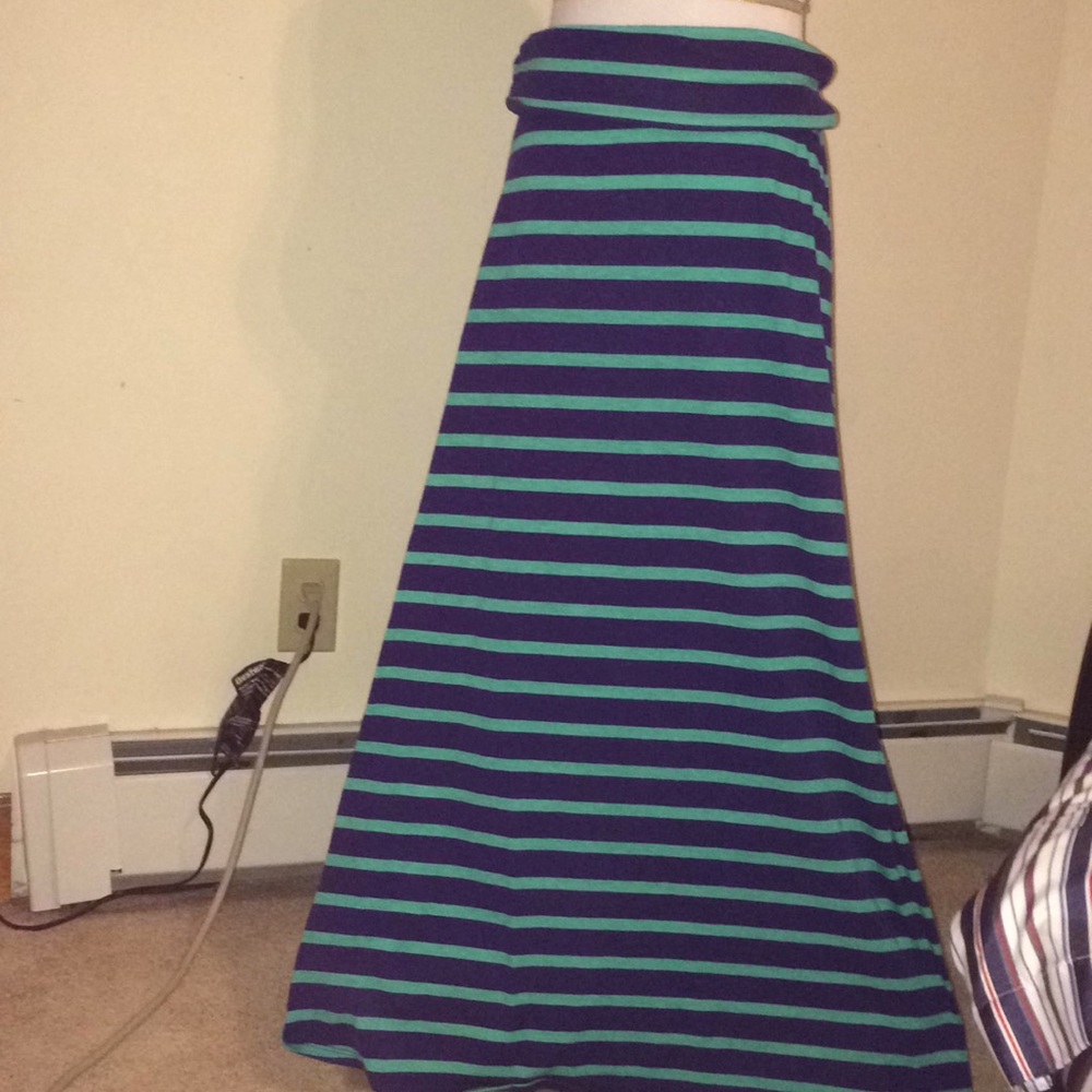 Striped women’s maxi skirt